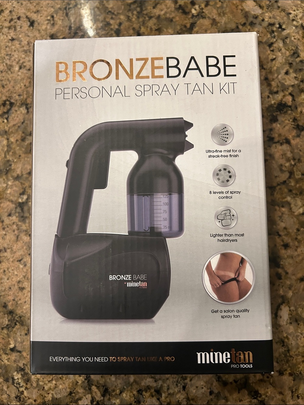 Bronze Babe Personal Spray Tan Kit by MineTan — Black